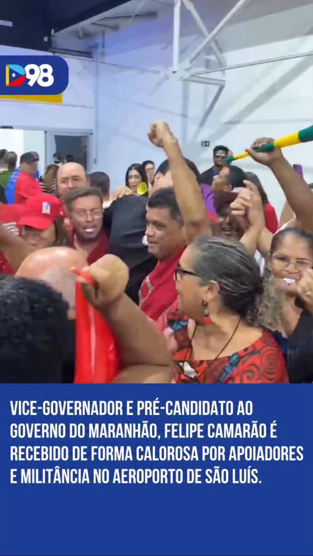 O vice-governador e pré-candidato ao Governo do Maranhão, Felipe Camarão, foi recebido por apoiadores no aeroporto de São Luís, após agenda em Brasília.

Nas últimas semanas, esteve no centro de disputas políticas, com pedido de afastamento apresentado pelo Ministério Público, posteriormente suspenso pelo STJ  e articulação de CPI na Assembleia Legislativa, supostamente encomendada pela família Brandão.