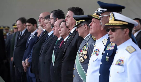 bolsonaro e militares