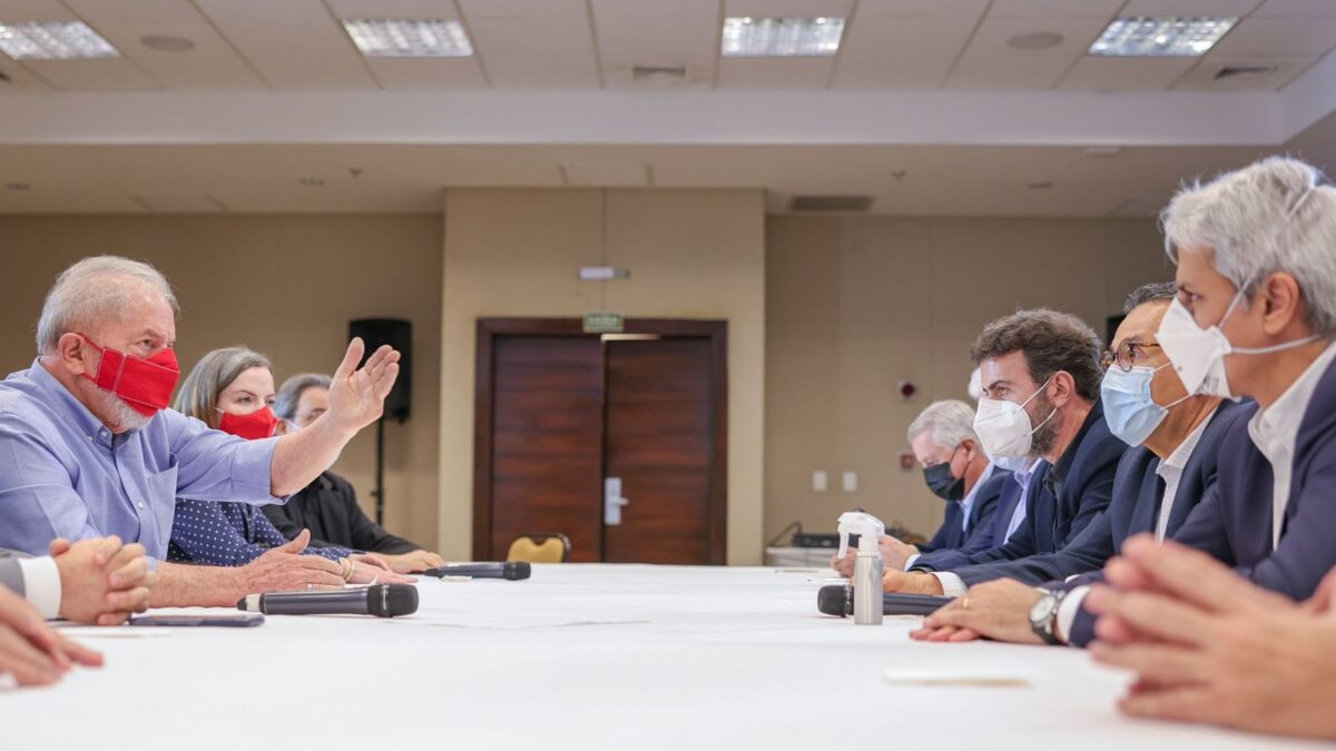 Lula se reúne com lideranças do PSOL, PSB e PCdoB em Brasília
