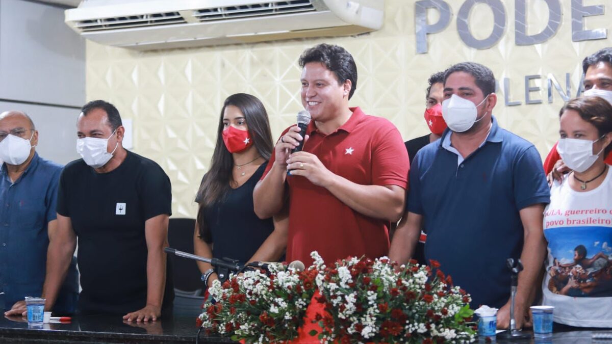 Felipe Camarão oficializa pré-candidatura ao Governo do MA