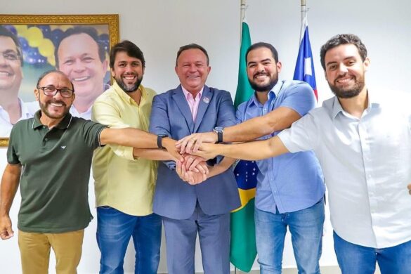 Deputado Pedro Lucas Fernandes deixa Weverton, declara apoio a Carlos Brandão e já leva o primeiro prefeito