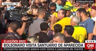 apoiadores de Bolsonaro causaram tumultos na frente da Basílica Nacional de Aparecida