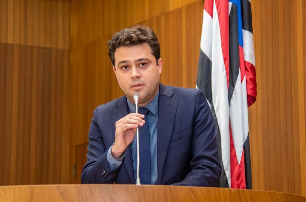 Leandro Bello apresenta PL para criação de curso técnico em Radiologia no IEMA