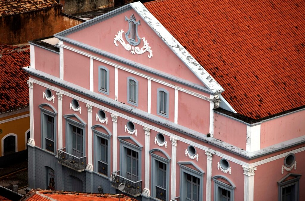 Anúncio de fim do Núcleo de Arte e Educação gera conflito entre professores e SEDUC