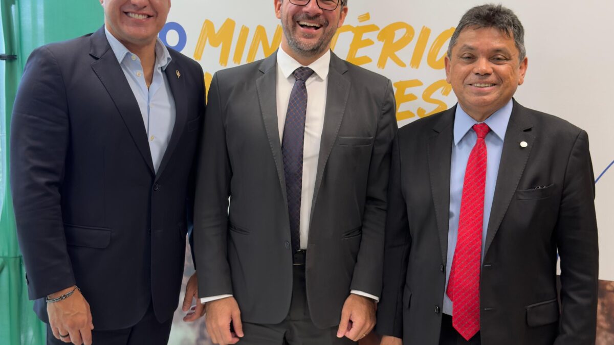 Felipe Camarão trata de moradia popular e destaca avanços do Minha Casa, Minha Vida no Maranhão, no Ministério das Cidades