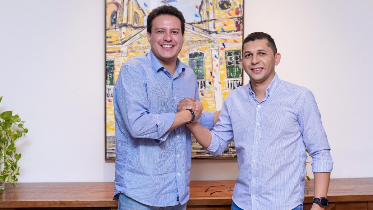 Camarão anuncia Ricardo Rodrigues (PT) como vice e monta chapa puro-sangue
