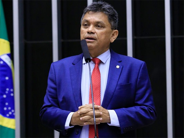 Com pareceres de Márcio Jerry, Câmara avança em duas medidas para fortalecer educação inclusiva