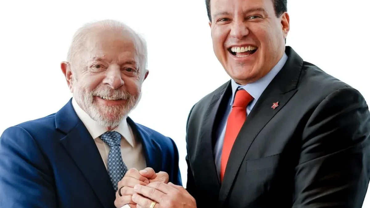 Carta Capital aponta Felipe Camarão como candidato de Lula no Maranhão