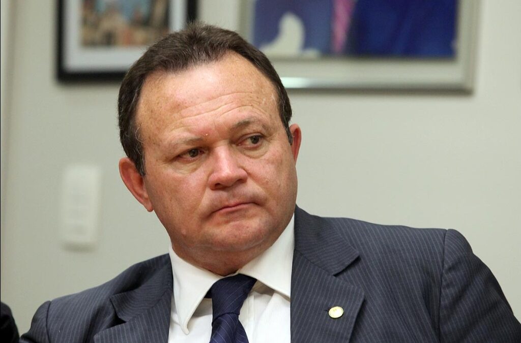 Condenado por assassinato diz à PF que levava propina “dentro do Palácio” para Carlos Brandão