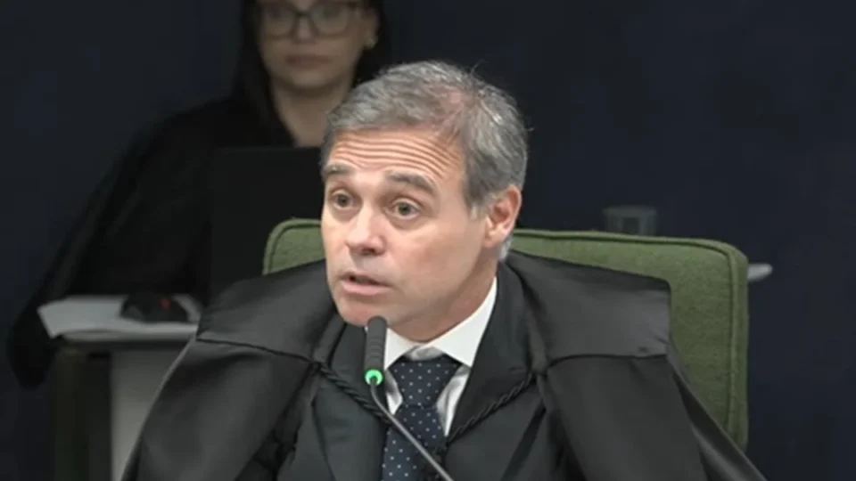 Vaza Mendonça: mensagens revelam encontro reservado de Vorcaro com André Mendonça